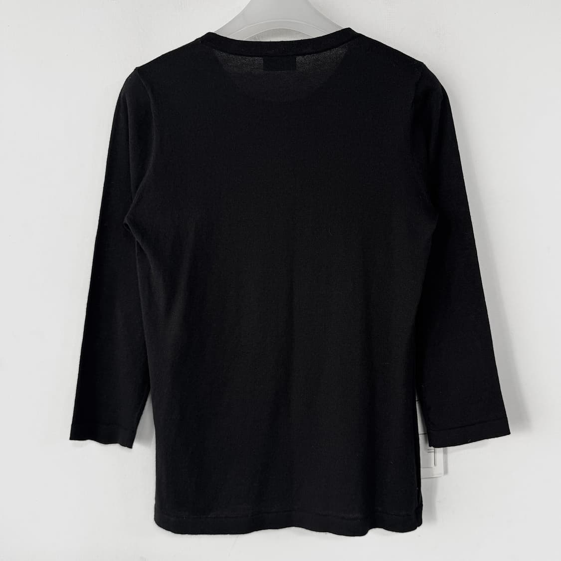 샤넬 유니폼 로고 패치 니트 상품이미지4