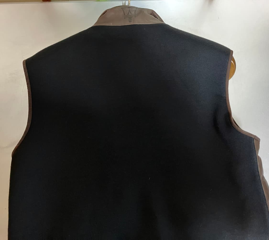 제냐 마세라티 가죽 패딩 베스트 상품이미지3