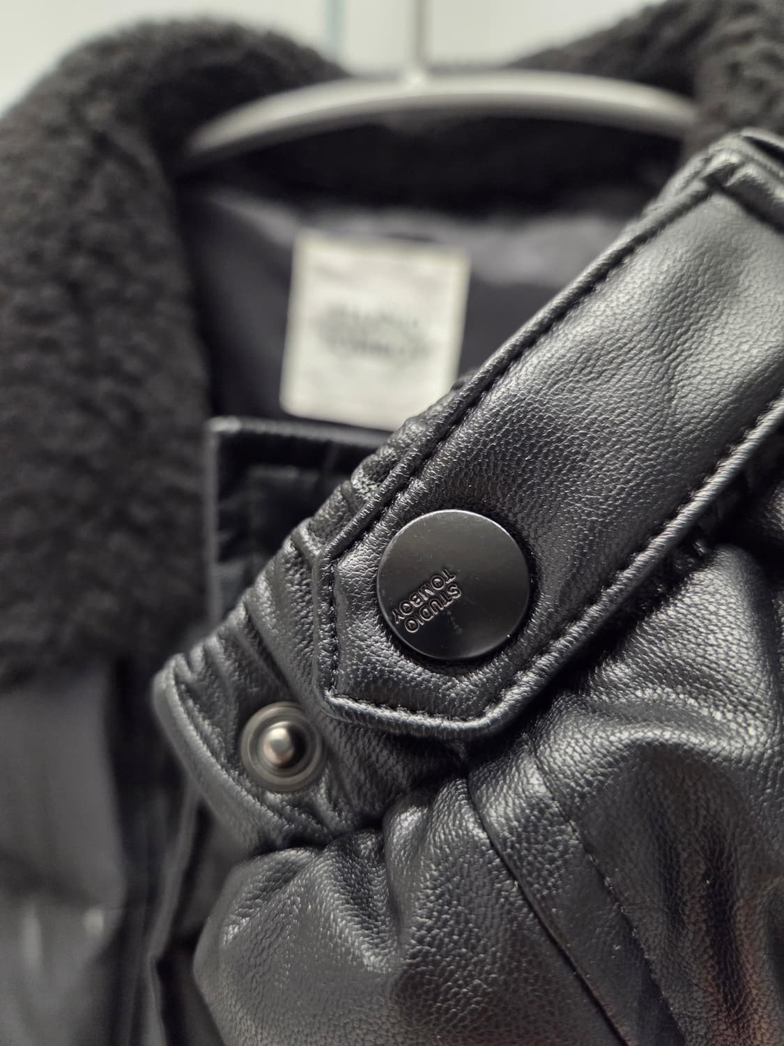 스튜디오톰보이 인조가죽 자켓  상품이미지5