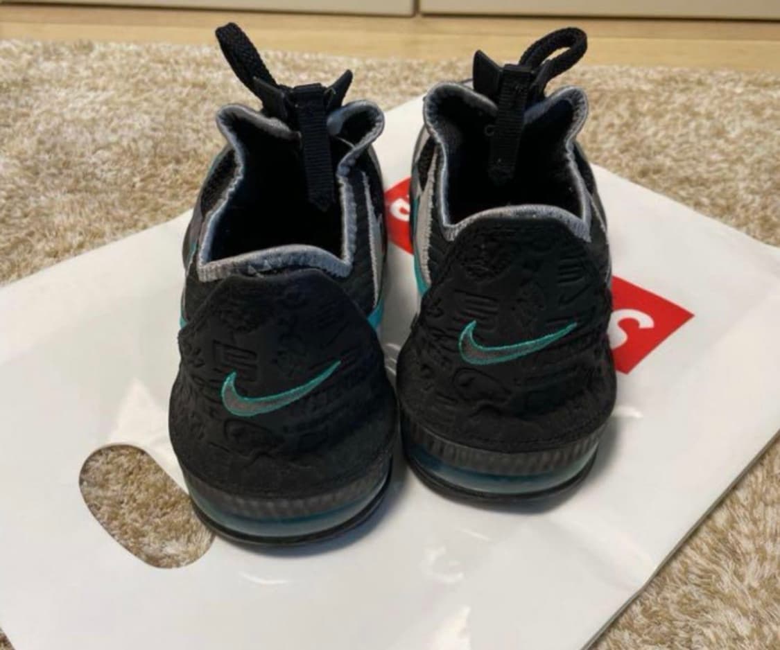 르브론 16 로우 아트모스 별주 상품이미지2