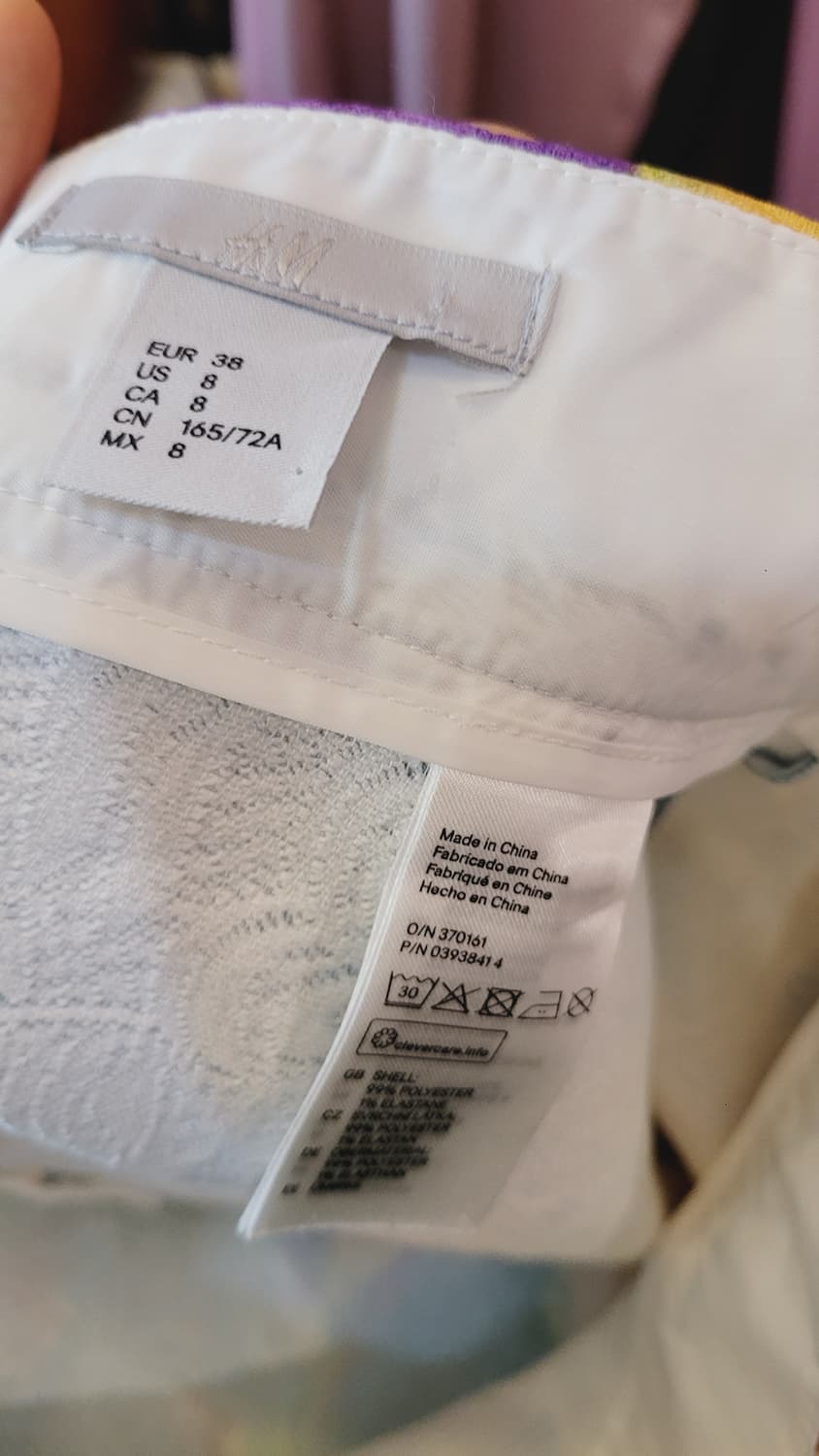 브이넥 옐로 코튼니트. H&M  수채화 스커트 상품이미지8