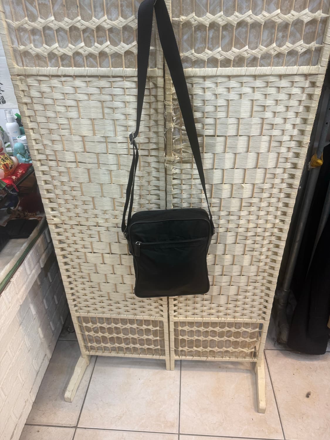 정품 프라다 나일론 메신저백 팝니다 상품이미지1