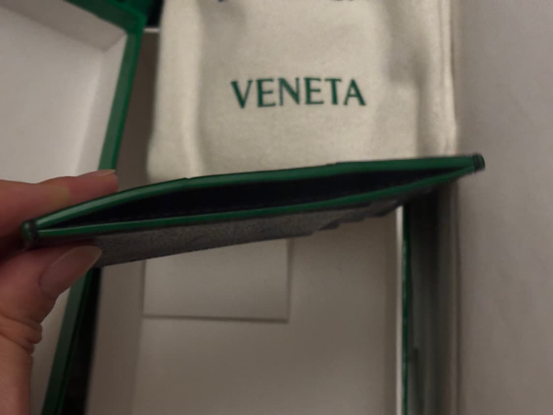 보테가 베네타 초희귀 남성 카드지갑 상품이미지4