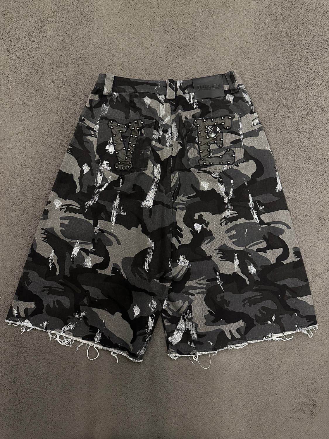 24ans 카모 LOVE 버뮤다 팬츠 처분  상품이미지4