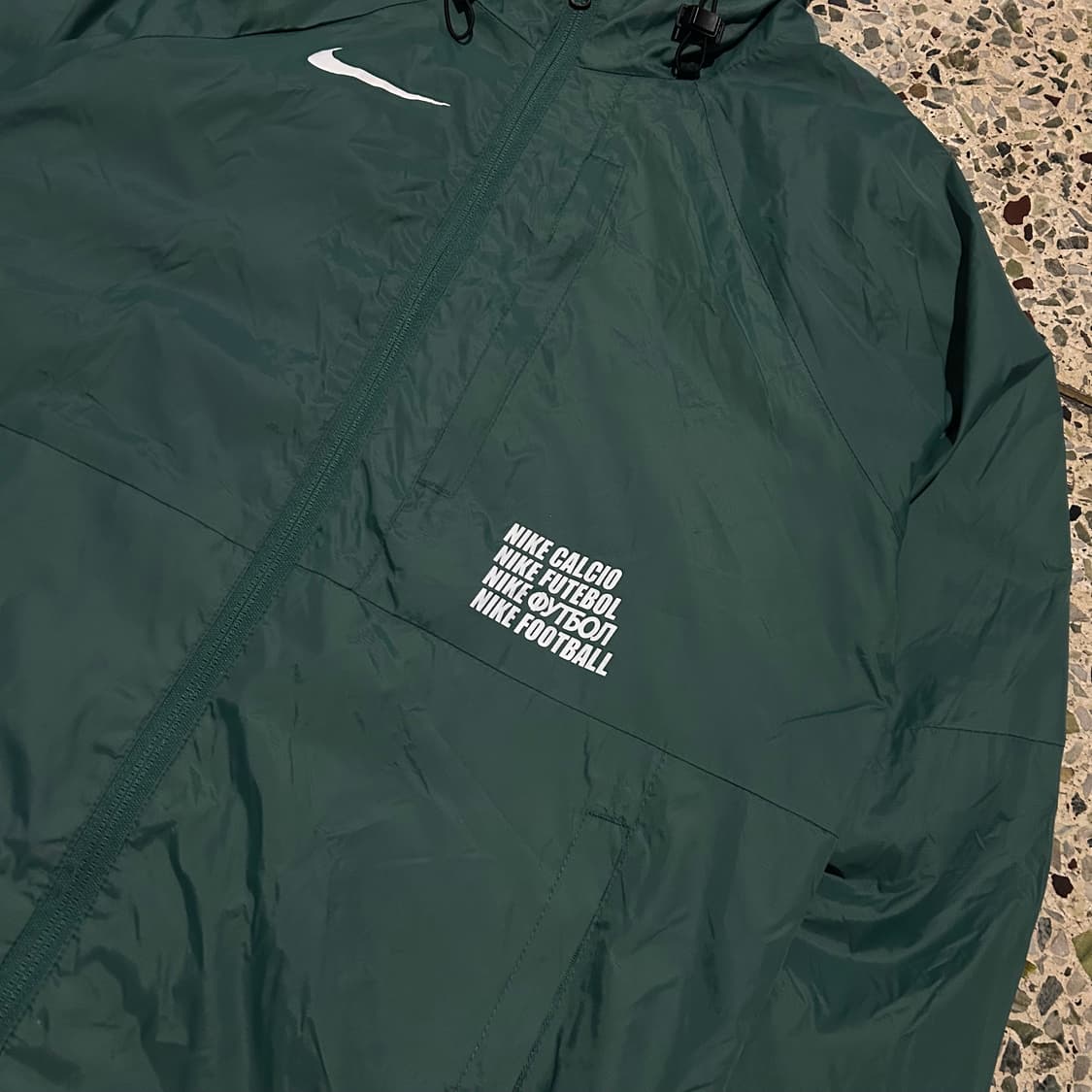 나이키(NIKE) 그린 빅로고 후드 바람막이 상품이미지4