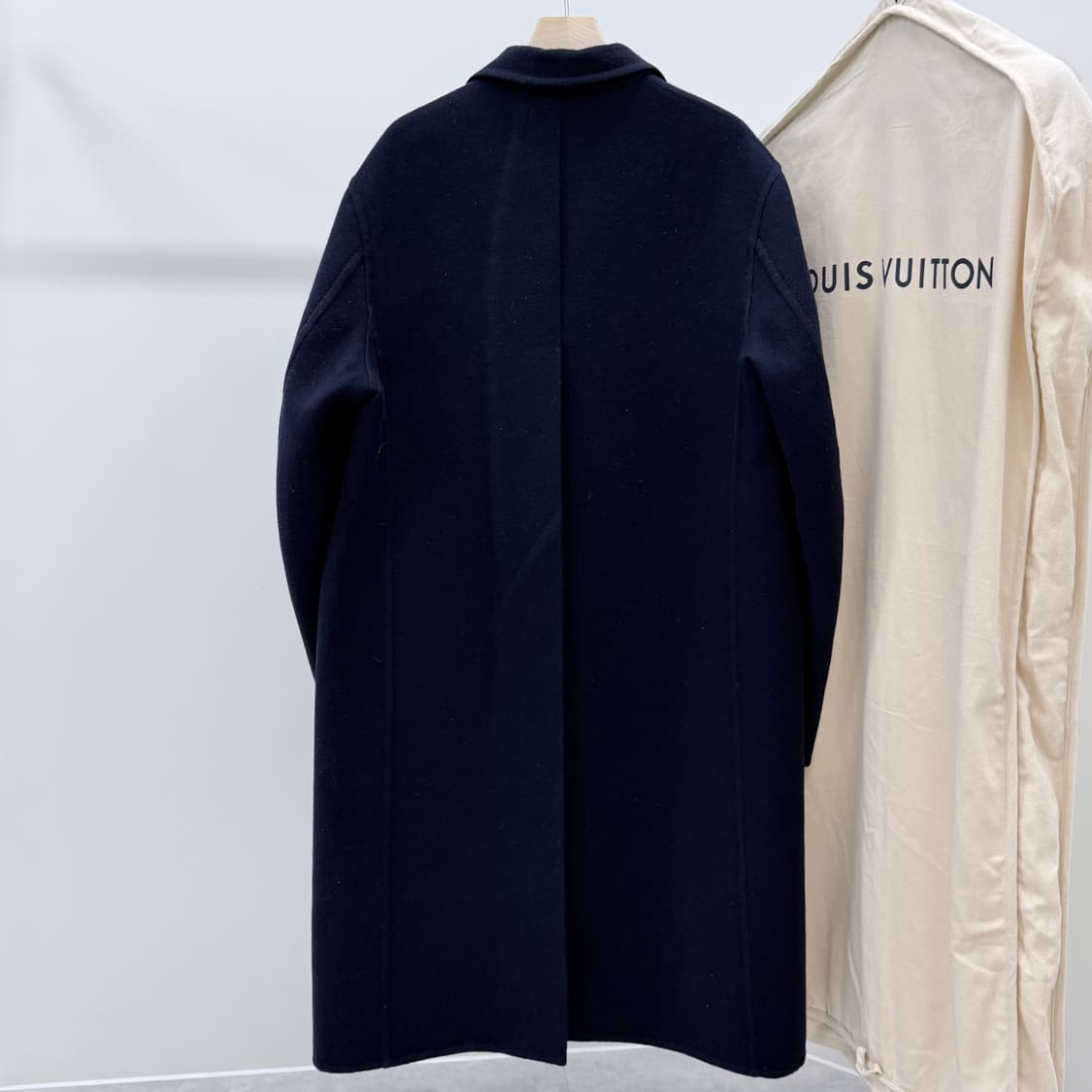 [S+급/52] 루이비통 모노그램 더블 페이스 울 코트 자켓 다크네이비 상품이미지5