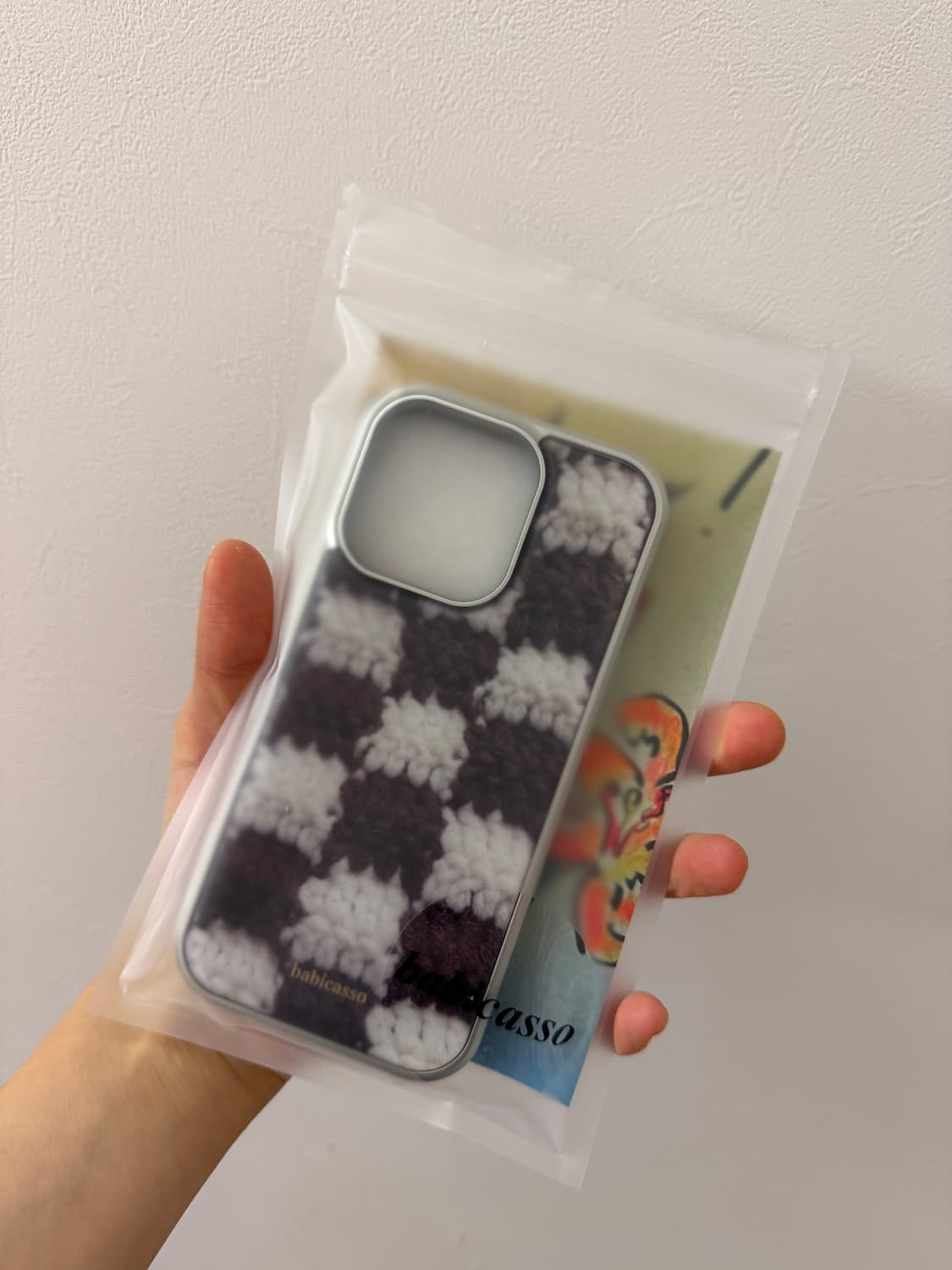 babicasso 체크니트폰케이스 16pro 새제품 상품이미지2