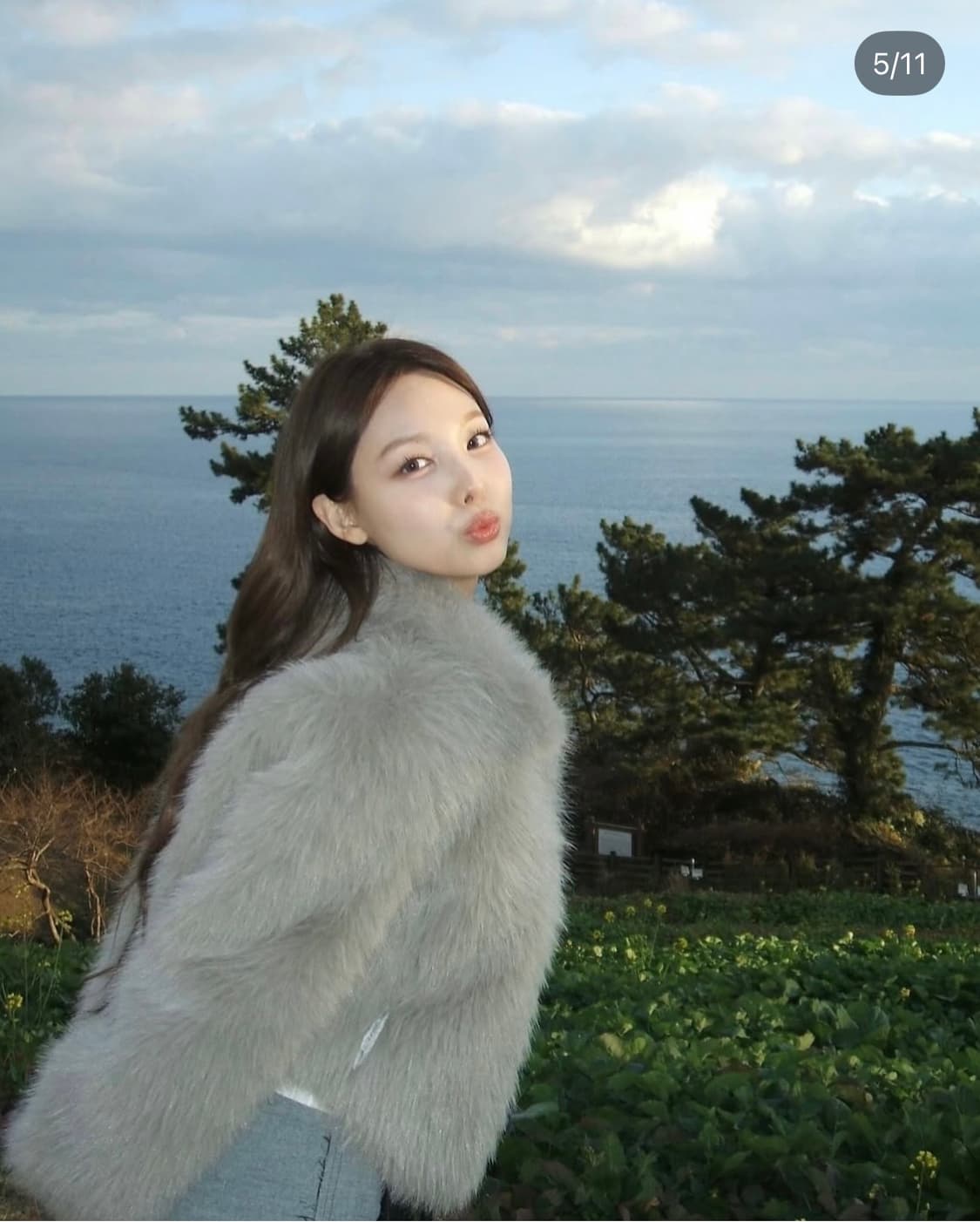 오데스 퍼 자켓 FAUX FUR JACKET - ASH GREY 상품이미지2