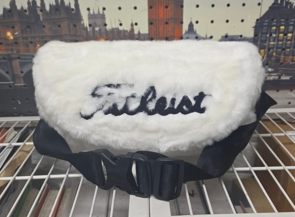 타이틀리스트 보아 퍼 골프 핸드워머 플리스파우치 YB31 상품이미지1