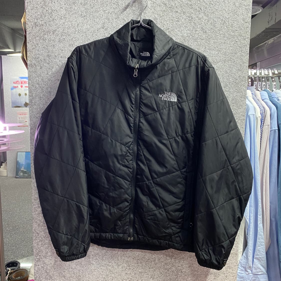 노스페이스 자수 스몰 로고 블랙 경량 패딩 B3497 상품이미지2