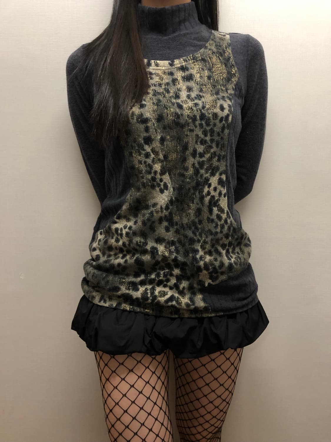 빈티지 그레이 레오파드 터틀넥 니트 상품이미지5