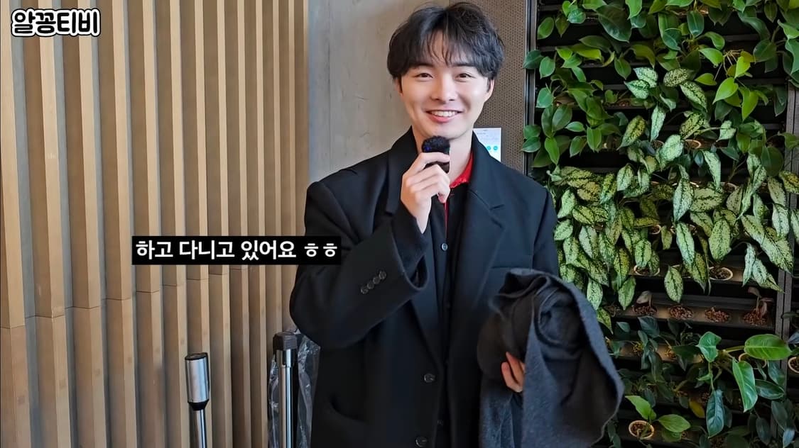 [새상품] 샌드사운드 Structured Felt Blazer Black 상품이미지4