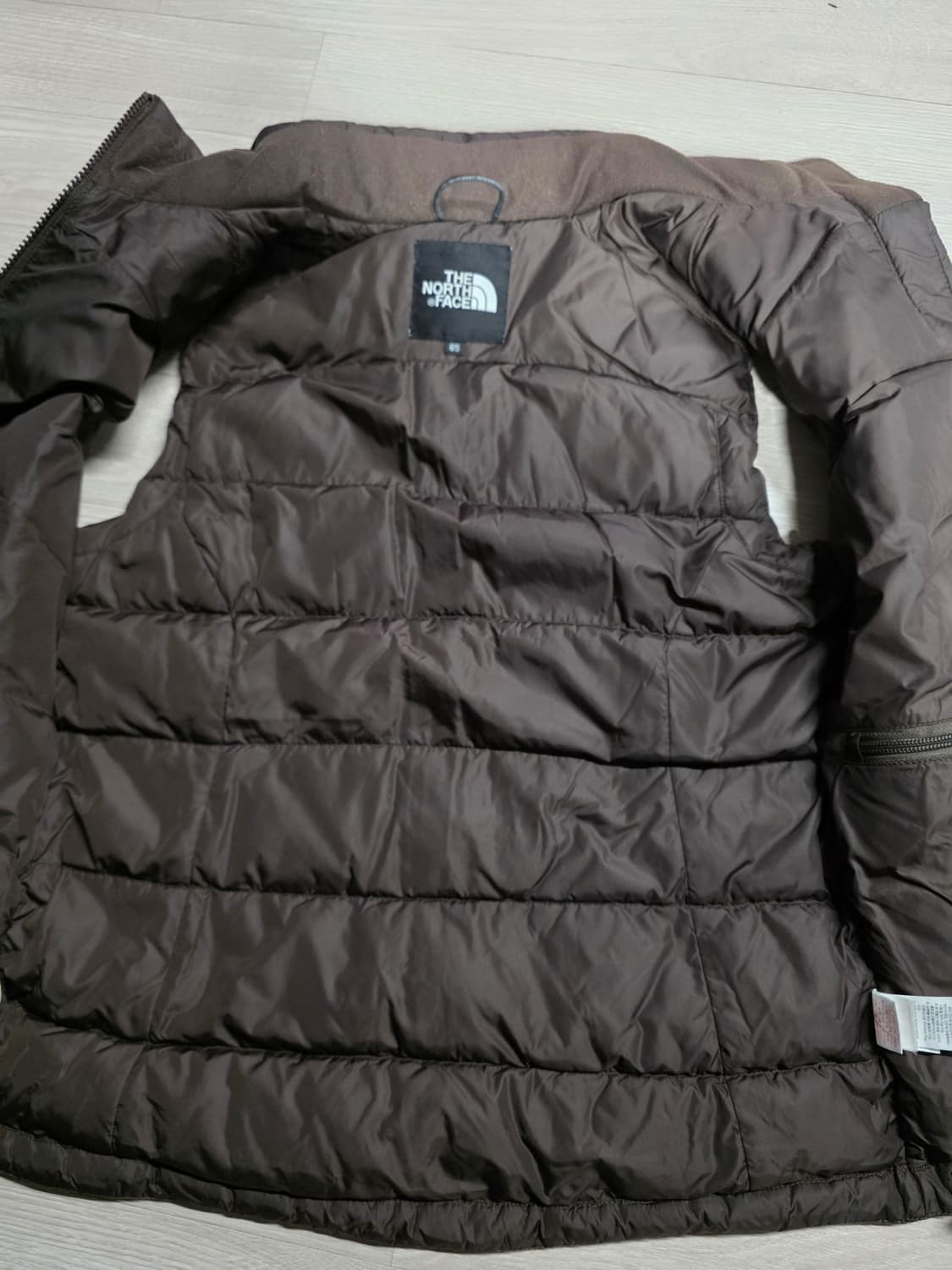 노스페이스 700 초코브라운 구스다운 패딩조끼.   싸이즈 85  여성용 상품이미지6