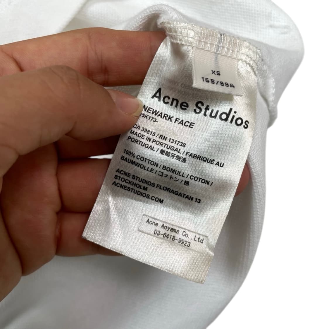 아크네스튜디오 Acne Studios 화이트 페이스패치 반팔 카라티 XS 상품이미지3