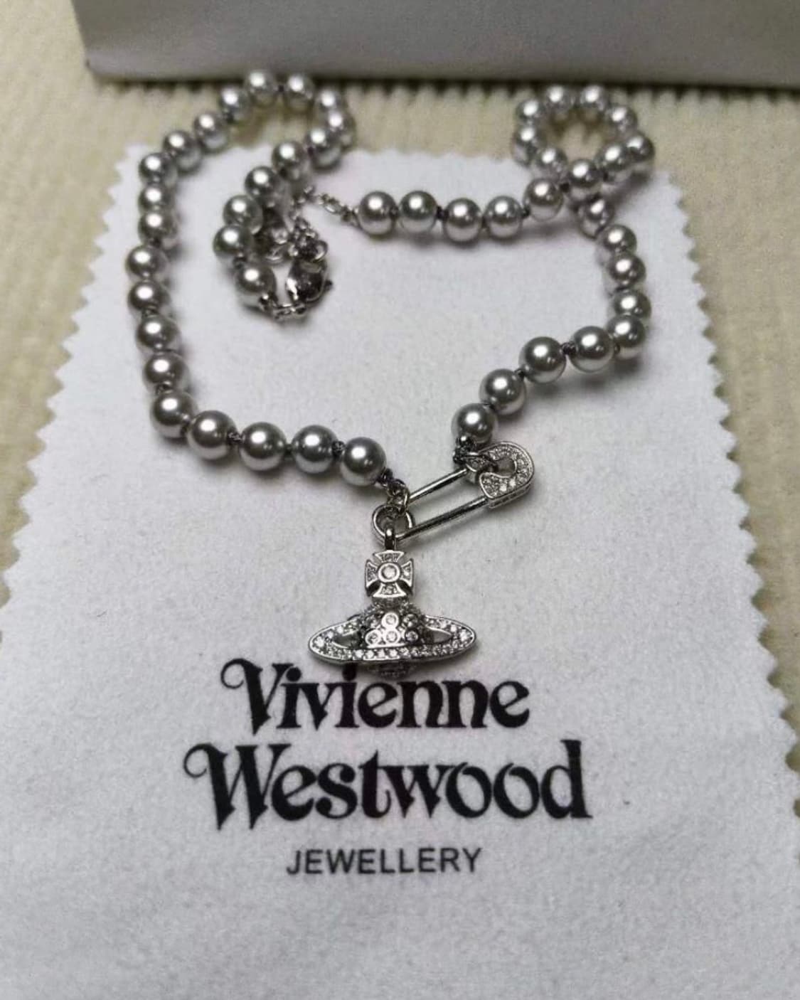 비비안웨스트우드 아카이브 세이프티핀 orb 팬던트 진주 펄 초커 목걸이 상품이미지3