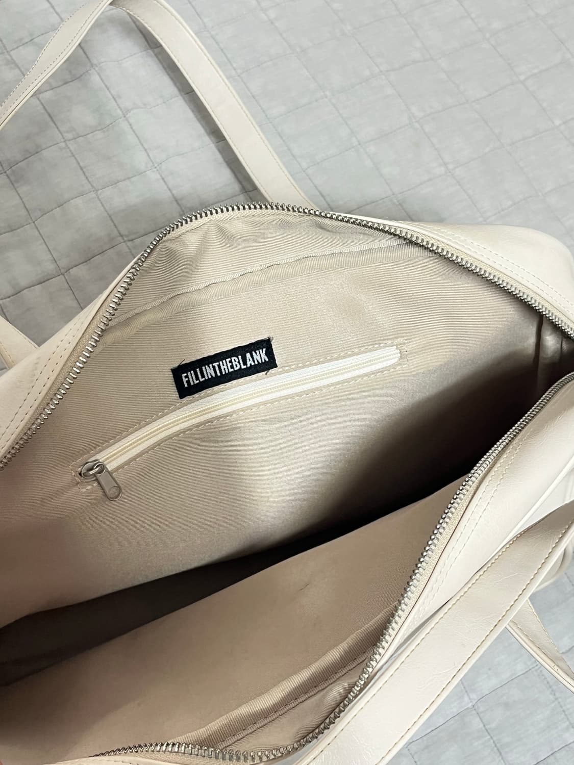 필인더블랭크 fillintheblank 레더 숄더백 상품이미지3