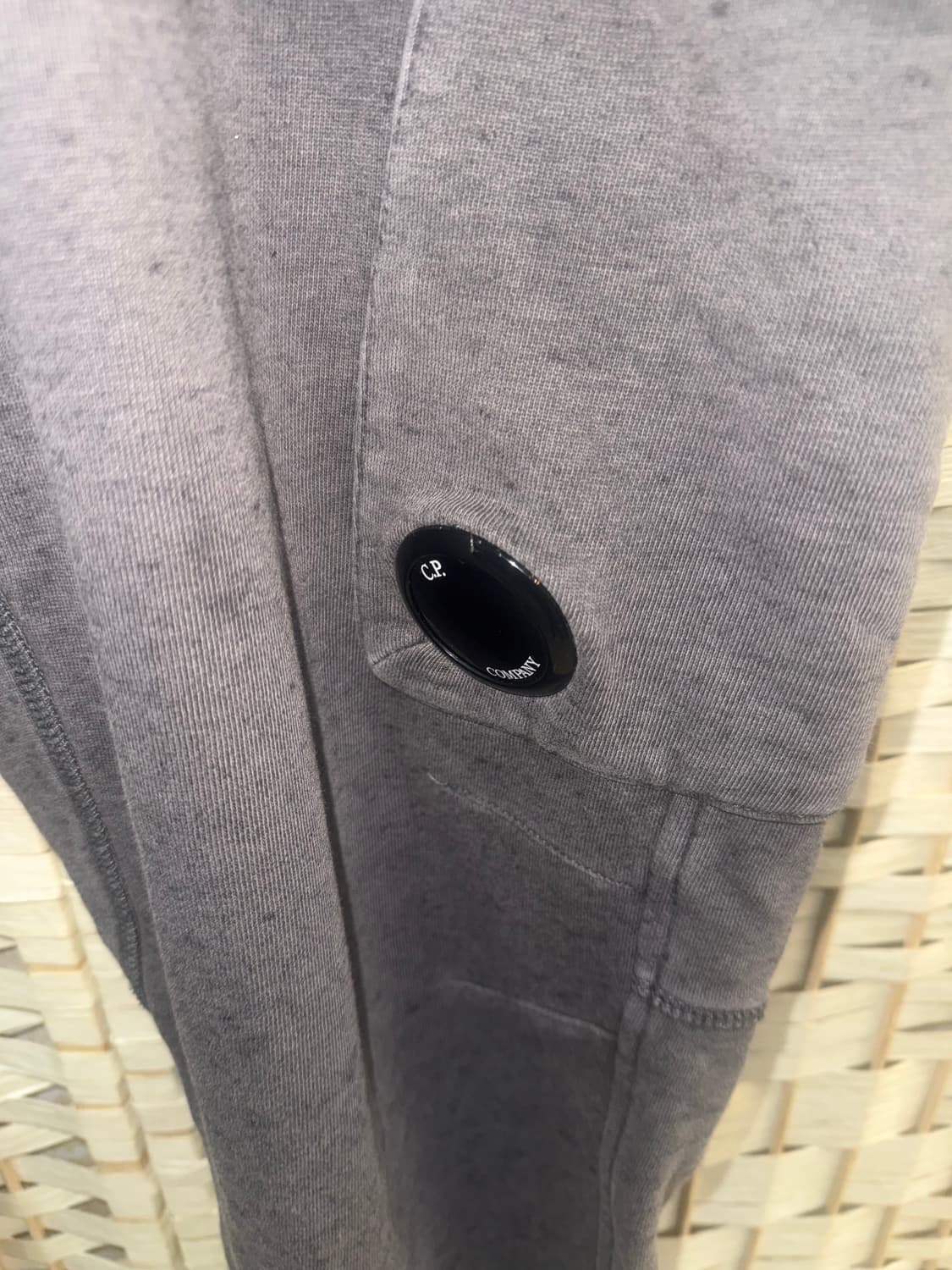 34 정품 cp컴퍼니 프린팅 렌즈조거팬츠 팝니다 상품이미지2