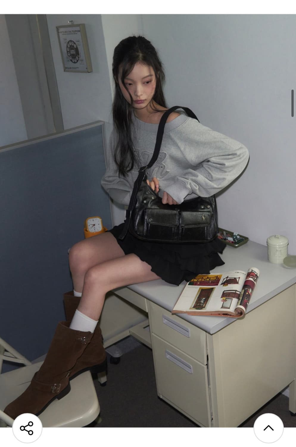 (FREE) 레더리 오프숄더 아플리케 스웻셔츠 [MELANGE] 판매 상품이미지8