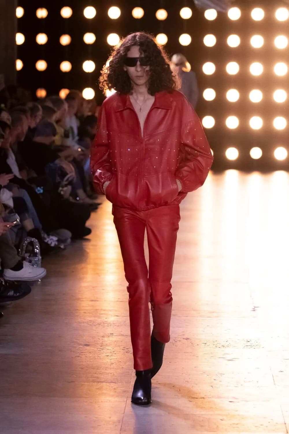 [BTS 뷔님 착용] 셀린느 23ss 스터드 램스킨 레더 자켓 상품이미지1