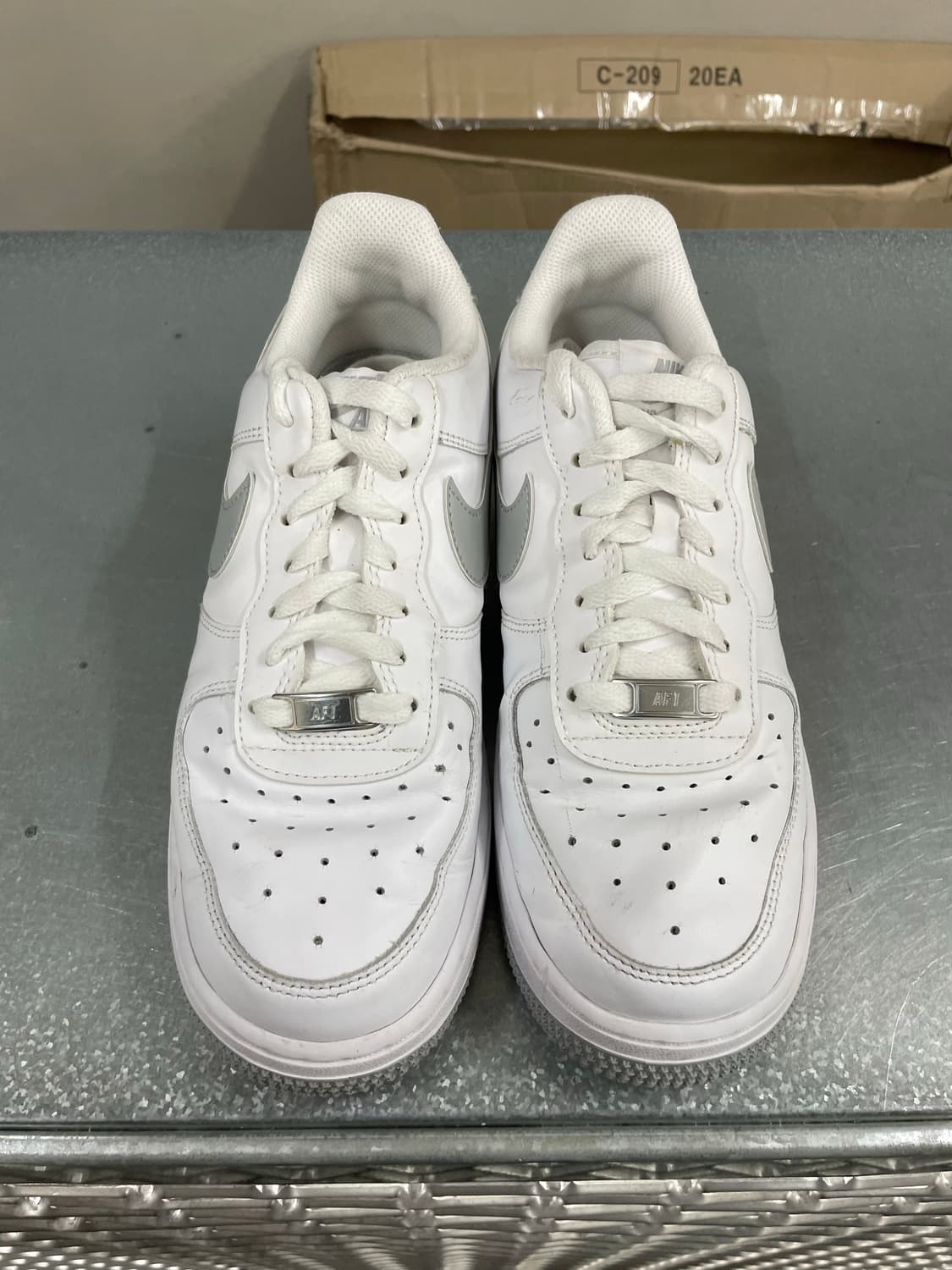 나이키 에어포스1 화이트 스모크 그레이 250 상품이미지5