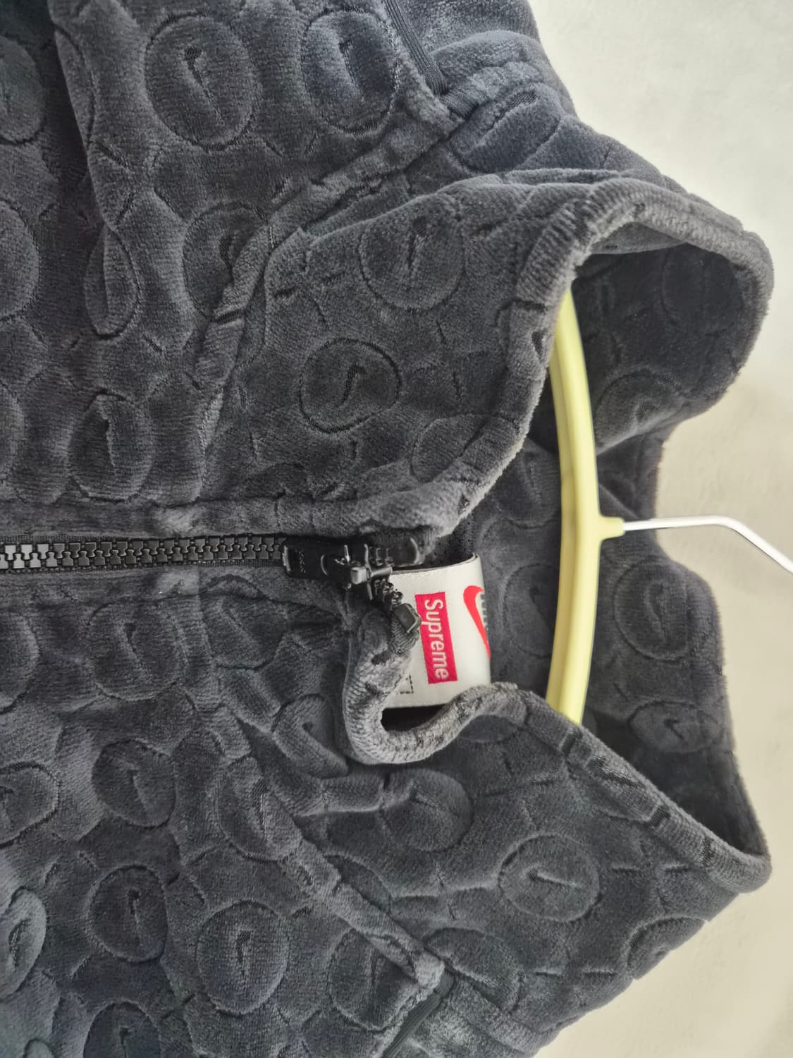 슈프림 나이키 벨벳 트레이닝자켓 상품이미지3