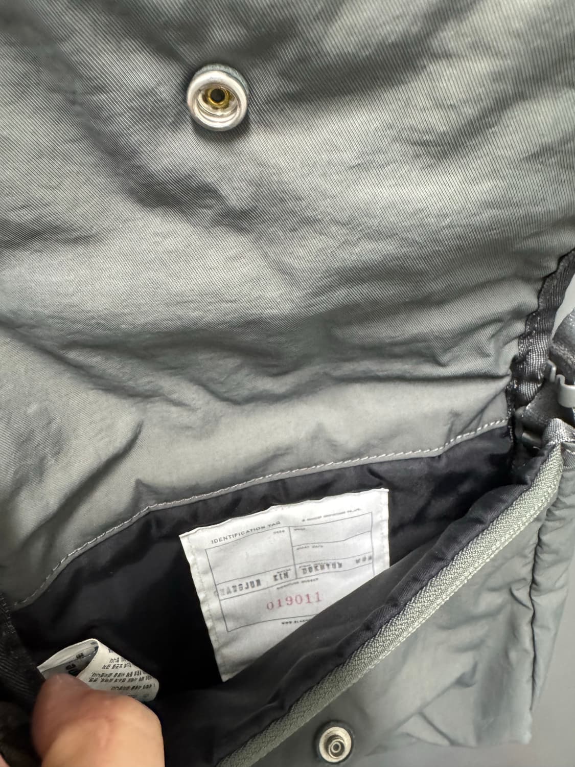 블랭코드 메디신백 크로스백 올리브그레이 상품이미지3