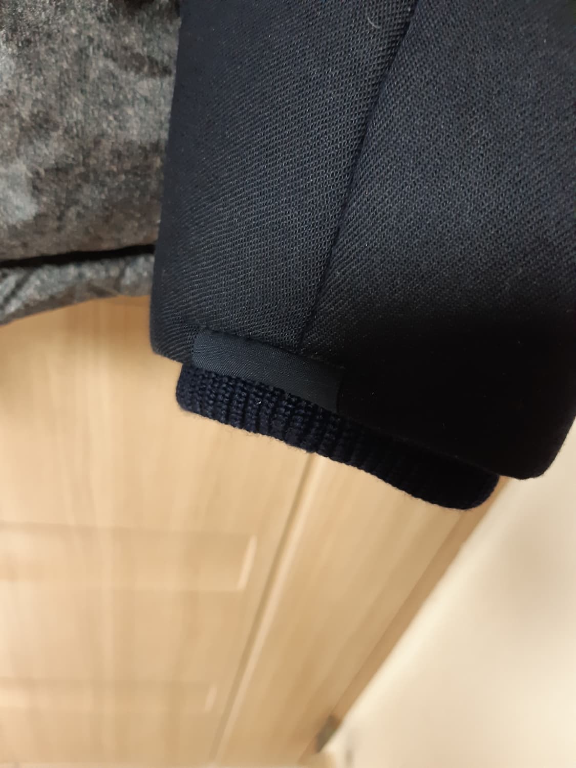 몽클레어 패딩 감마블루 상품이미지6