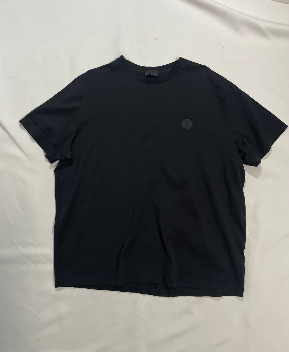 몽클레르 블랙와펜 버티칼 로고 티셔츠  상품이미지2