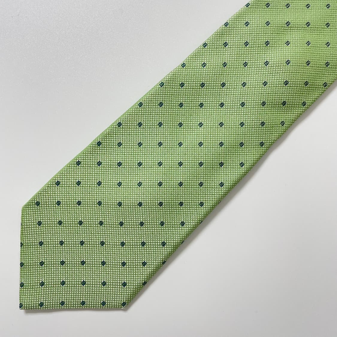 정품 명품 펜디 넥타이 상품이미지1