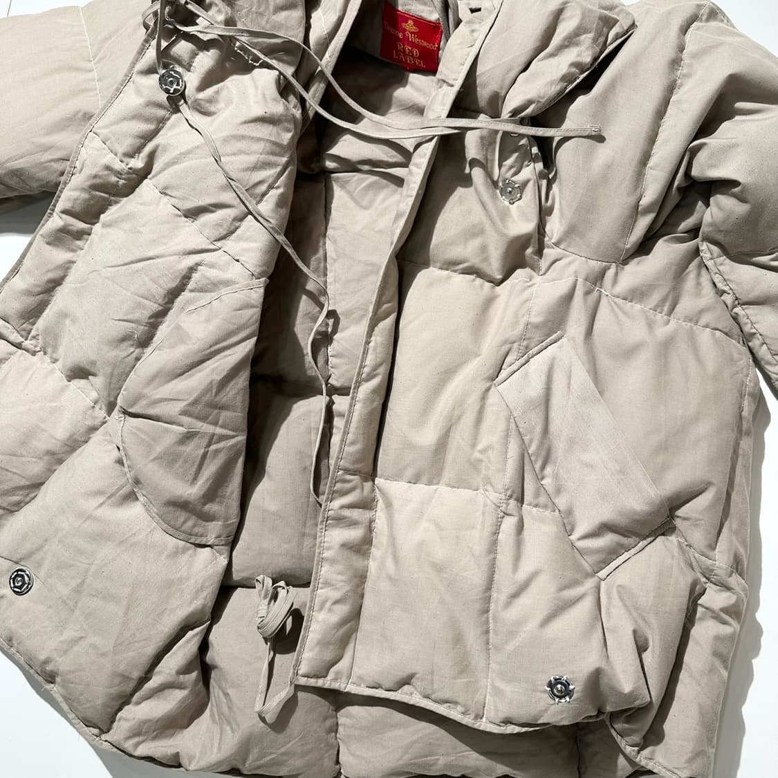 비비안 웨스트우드 언발란스 다운 패딩 상품이미지6