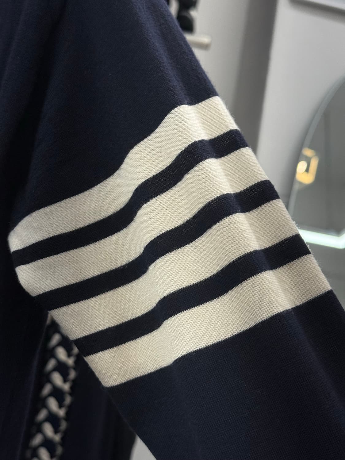 [2] 톰브라운 사선완장 메리노 울 가디건 상품이미지3