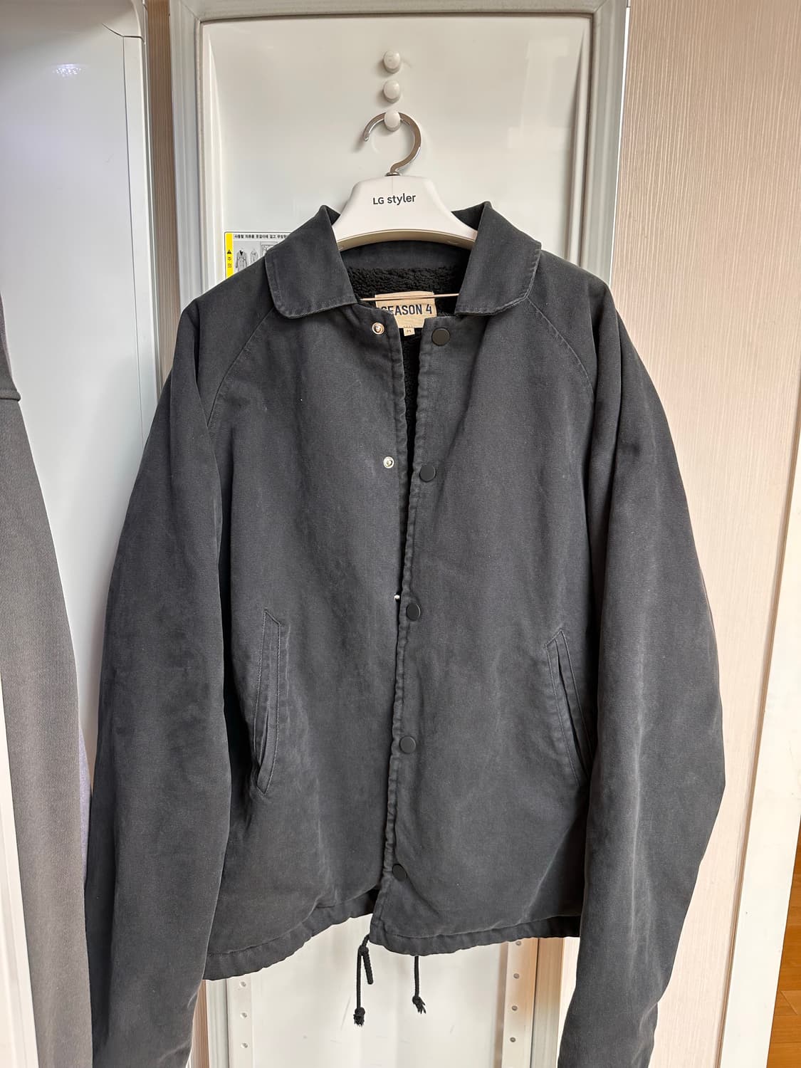 이지 시즌 4 코치 자켓 상품이미지1