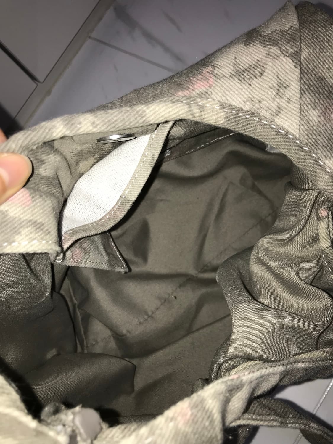 보일테일 메간 백 (CAMO) 상품이미지5