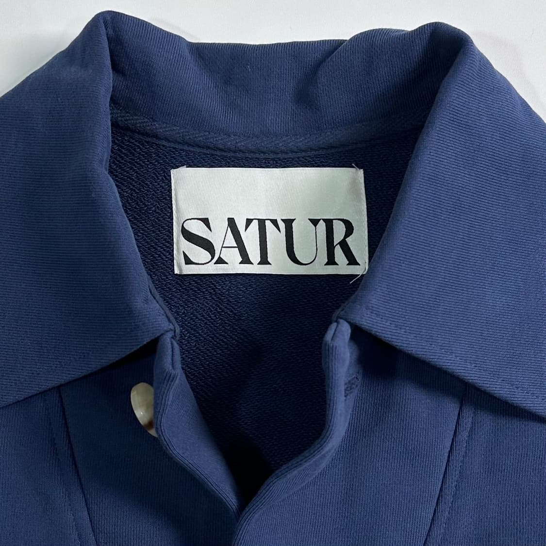 세터 네이비 카라 맨투맨 상품이미지5