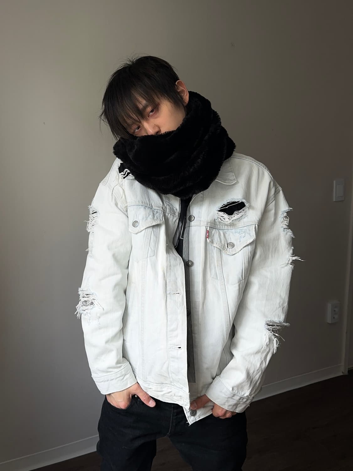 Levi's 디스트레스 퓨어 화이트 트러커 자켓 상품이미지2