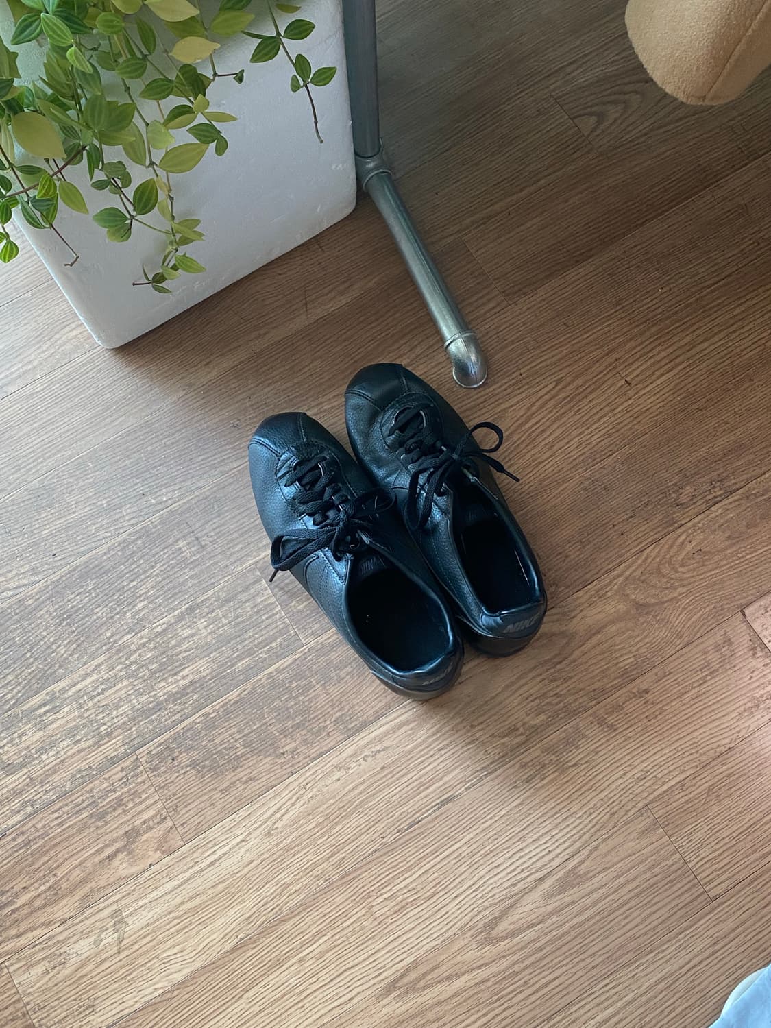 나이키 코르테즈 레더 올검 270 상품이미지2