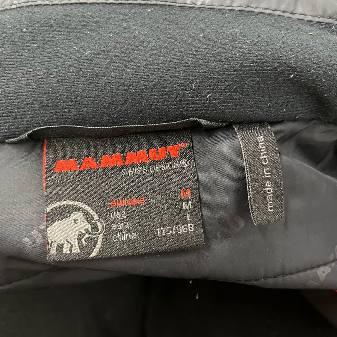 [정품/M] 마무트 바람막이 윈드스토퍼 점퍼 b18 상품이미지7