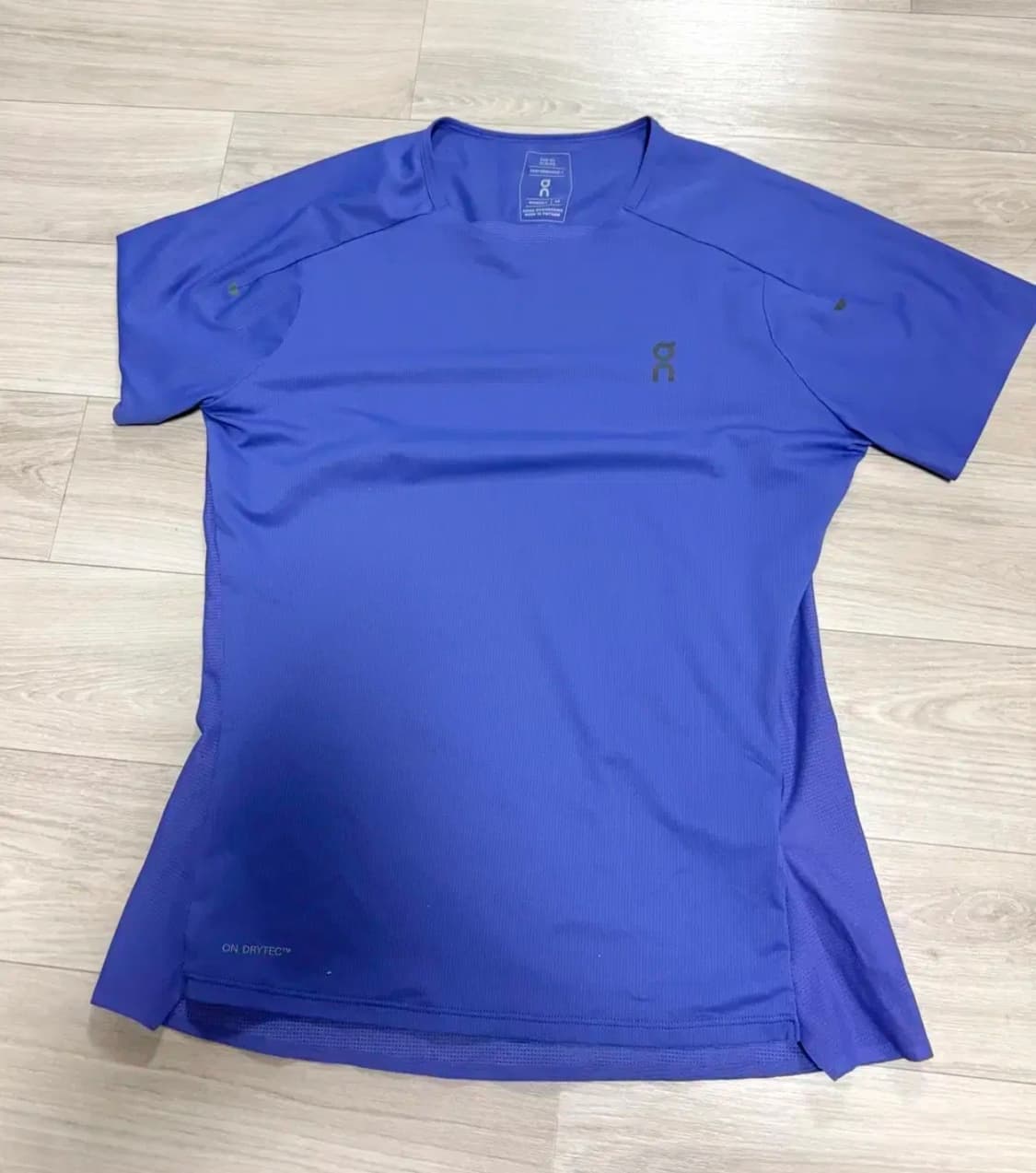 On Running 온러닝 퍼포먼스 티 퍼플 XS 상품이미지1