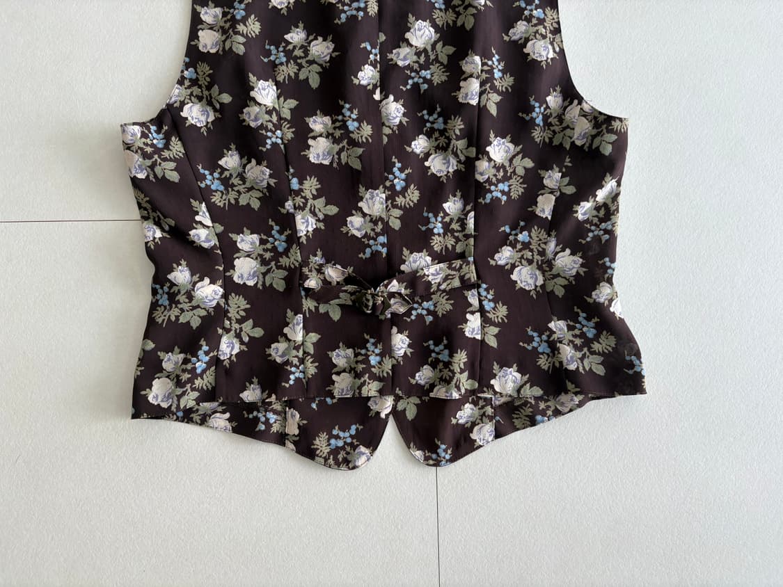 dark floral button vest 상품이미지5