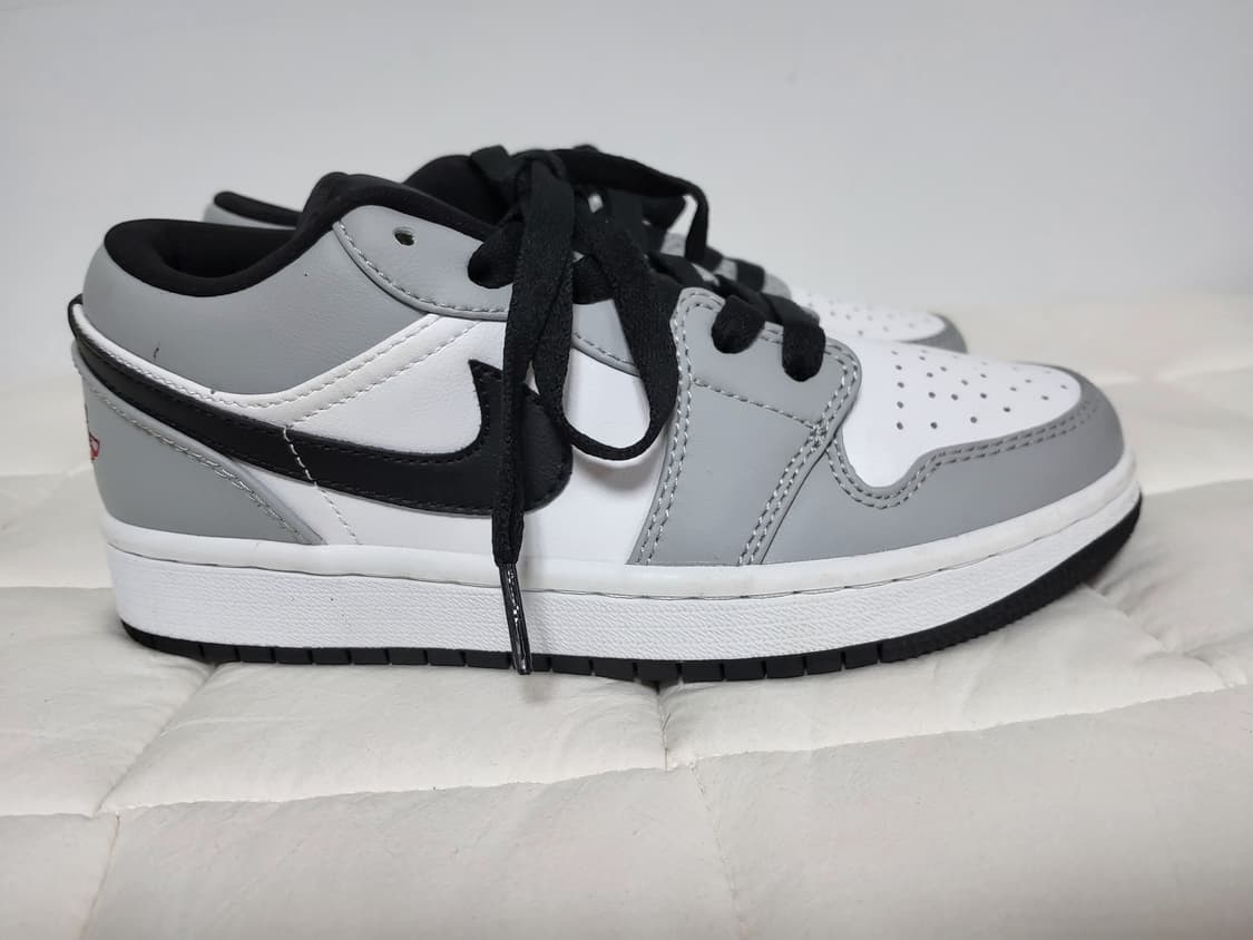 나이키 조던1 로우 라이트 스모크 그레이 225 상품이미지2