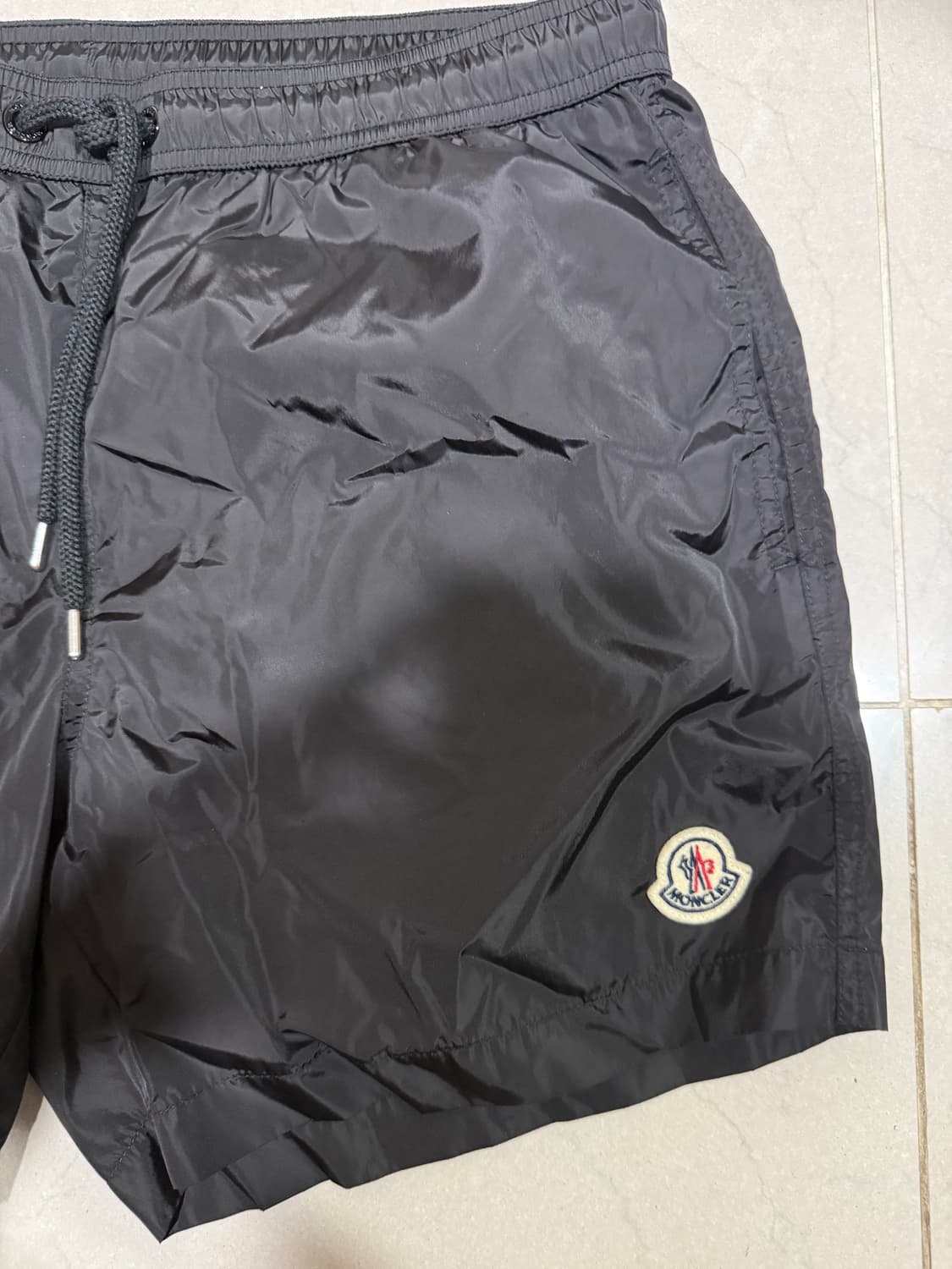 [당일출고,L사이즈] 25년식 몽클레어 스윔팬츠 반바지 상품이미지2