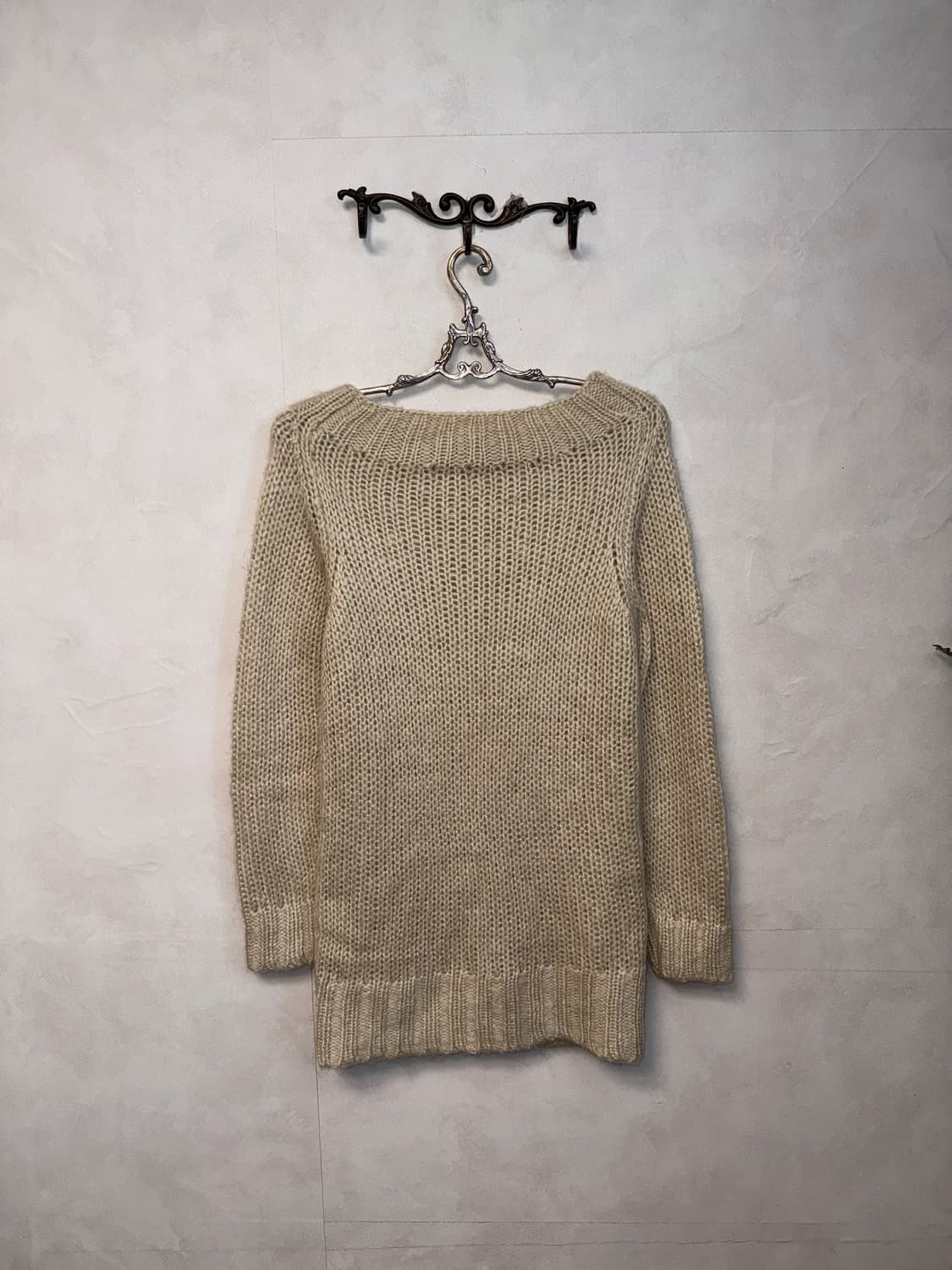 Beige flower corsage twist knit ops 상품이미지6