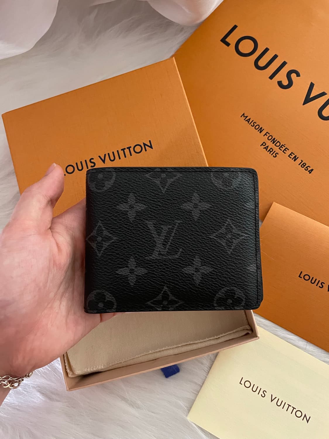 루이비통 모노그램 이클립스 반지갑 월렛 상품이미지1