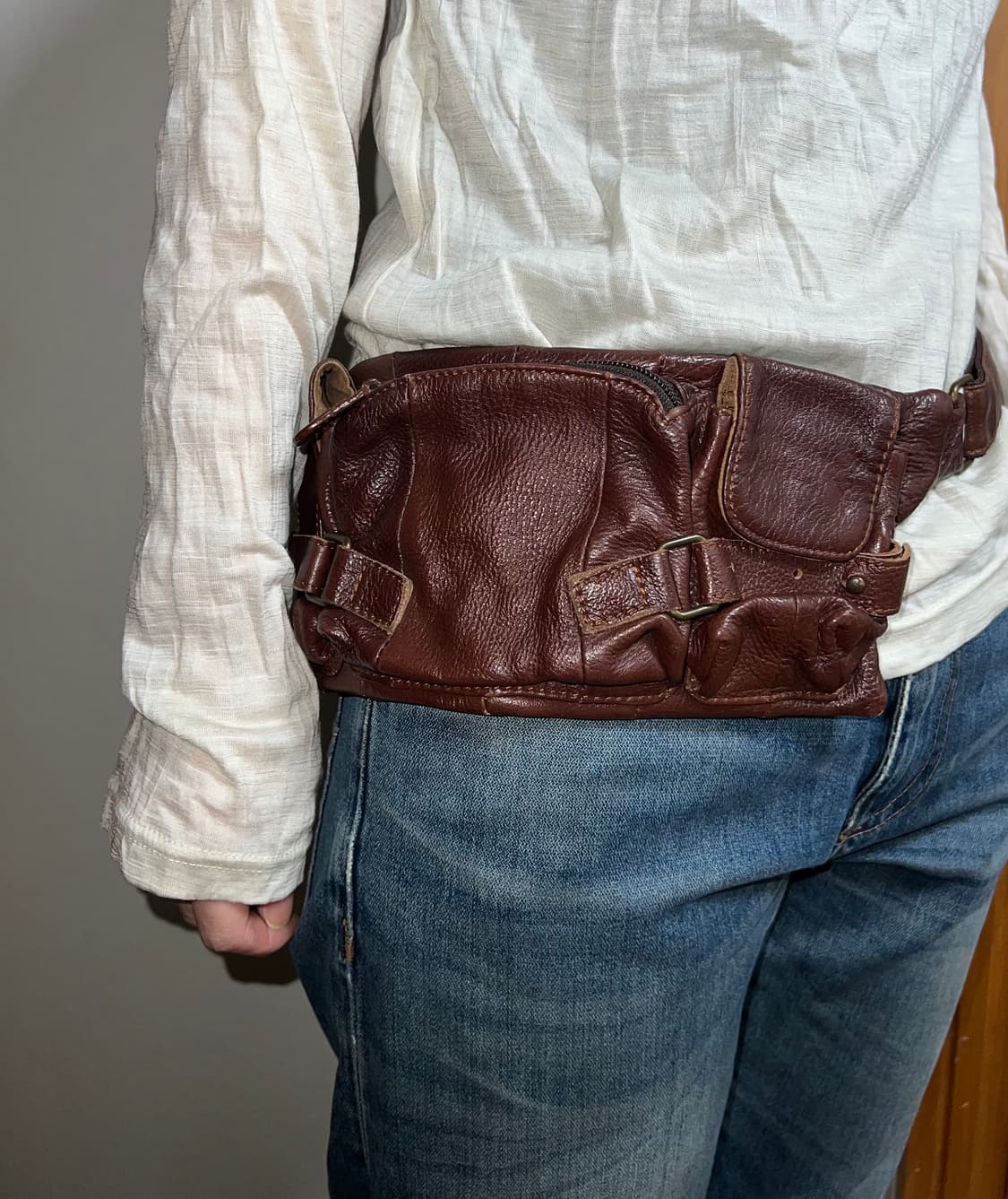 vintage leather sling bag 상품이미지1