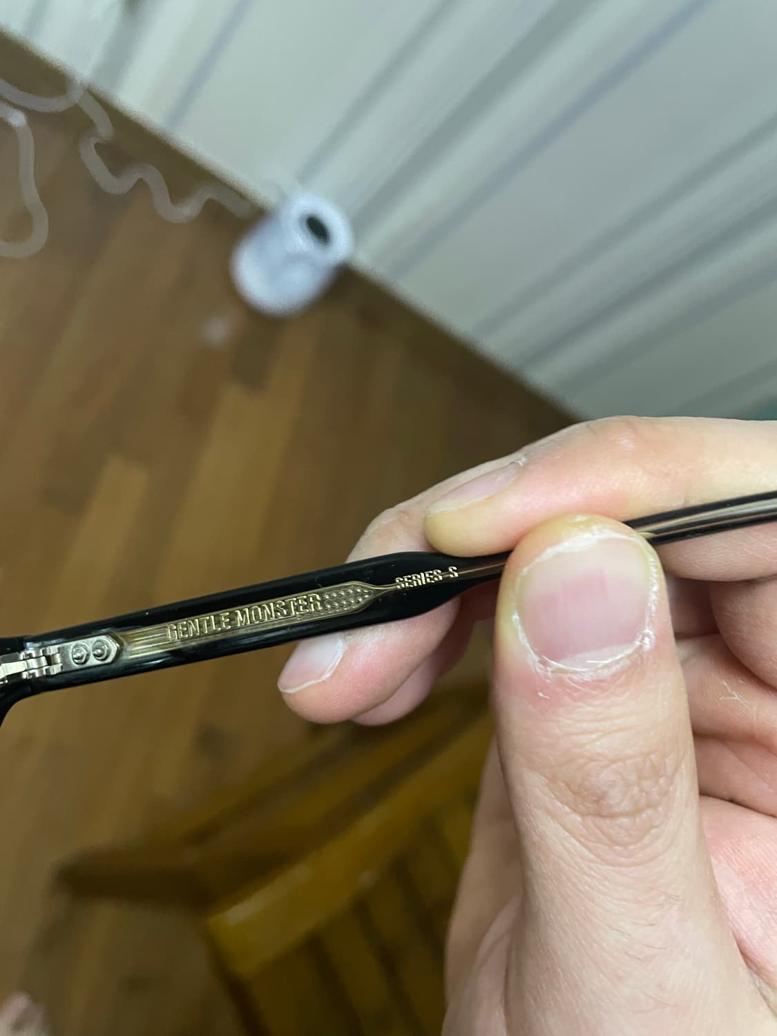 젠틀몬스터 EDDY-A 01 블랙 안경 상품이미지4