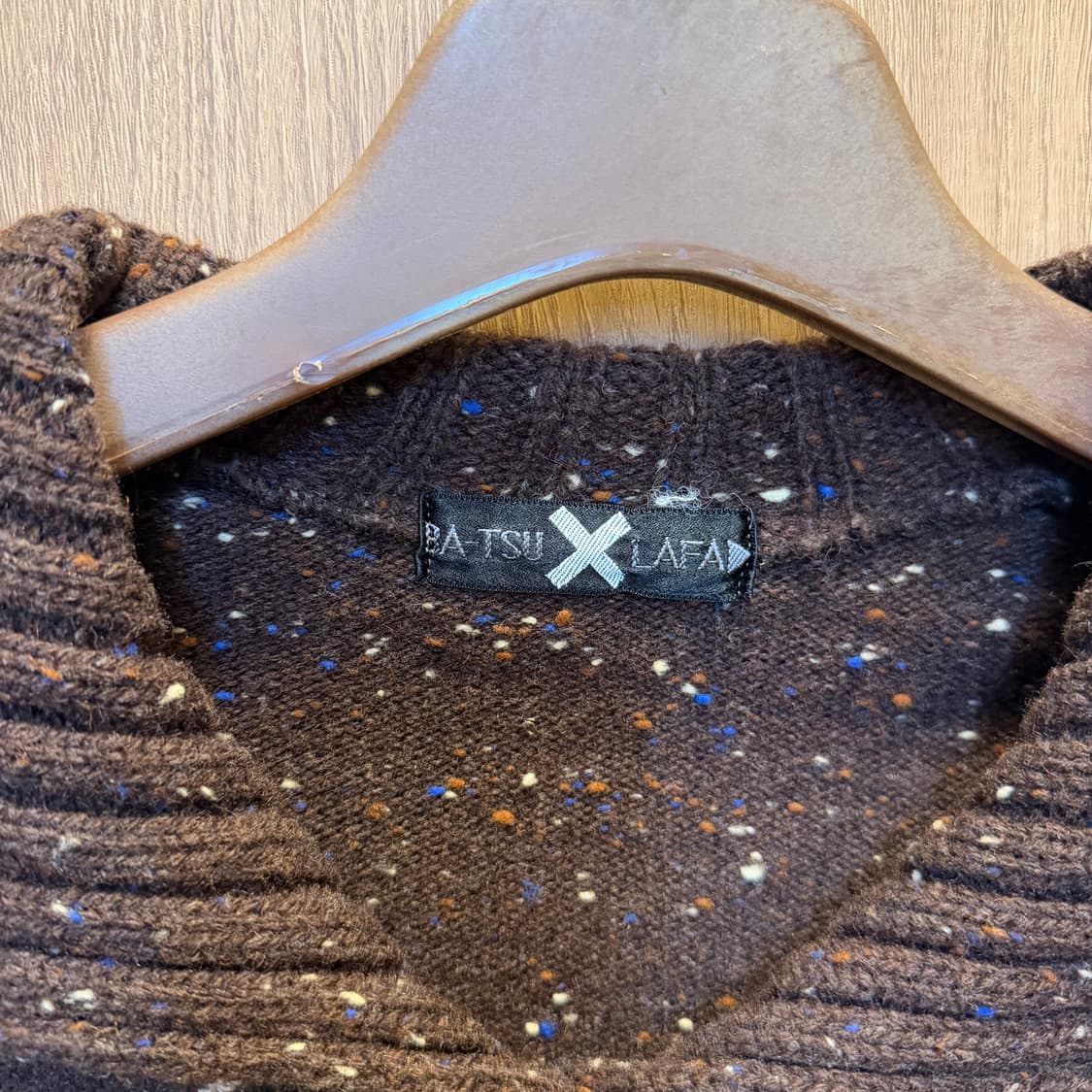 빈티지 롱슬리브 니트 사선 스트라이프 패턴 와이드 카라 디테일 브라운 상품이미지5