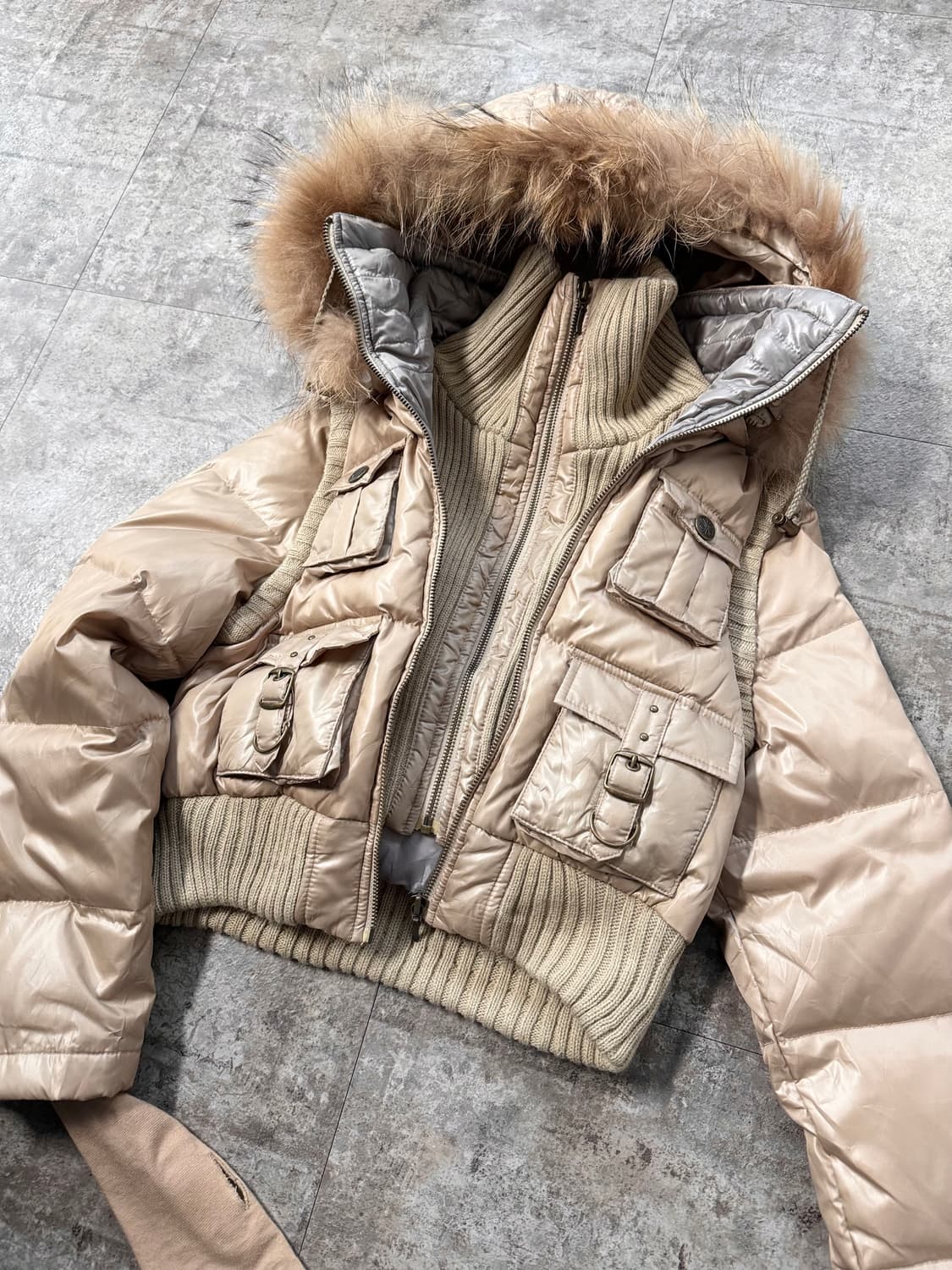 투 웨이 핸드 워머 퍼 후디드 크롭 푸퍼 재킷 상품이미지3