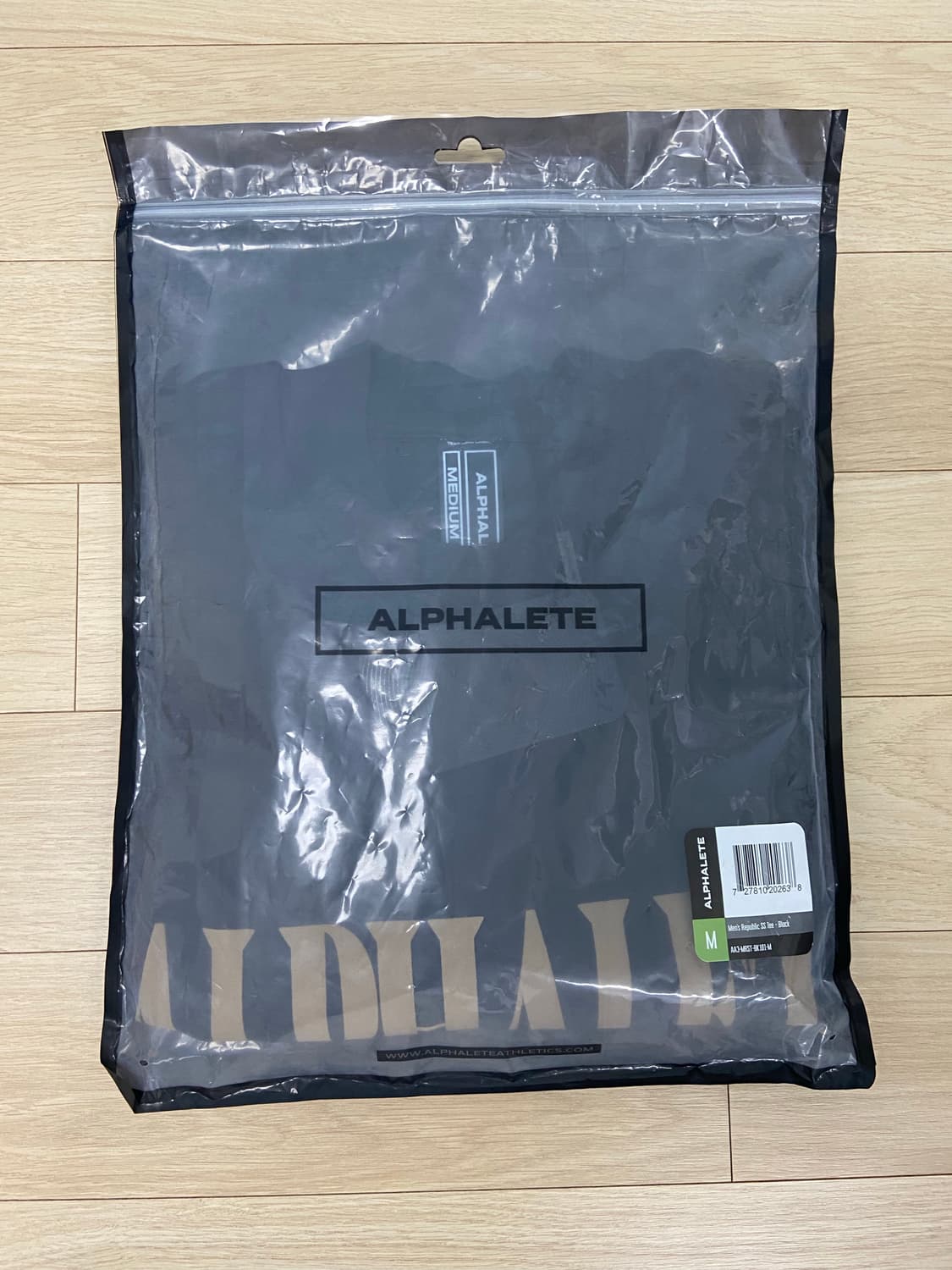 Alphalete 리퍼블릭 반팔티 M 상품이미지4