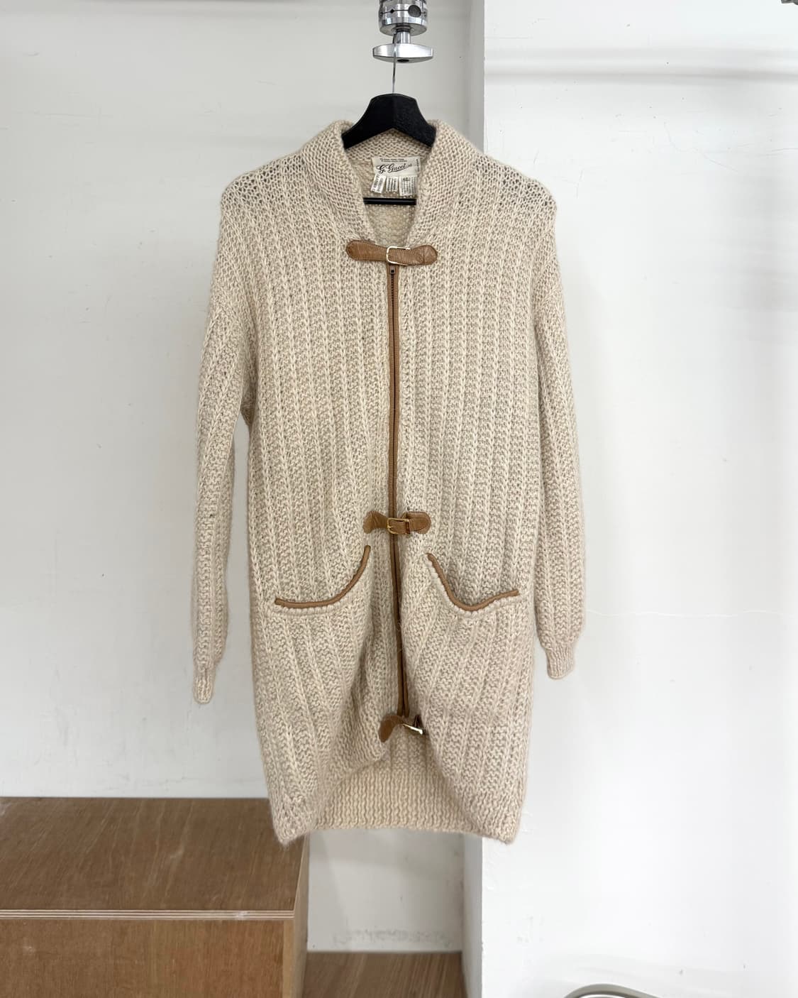 구찌 크림 토글 클로저 니트 롱자켓 상품이미지1