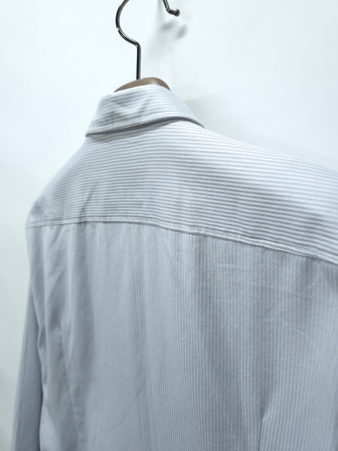 휴고보스 슬림핏 톤앤톤 스트라이프 셔츠 상품이미지10